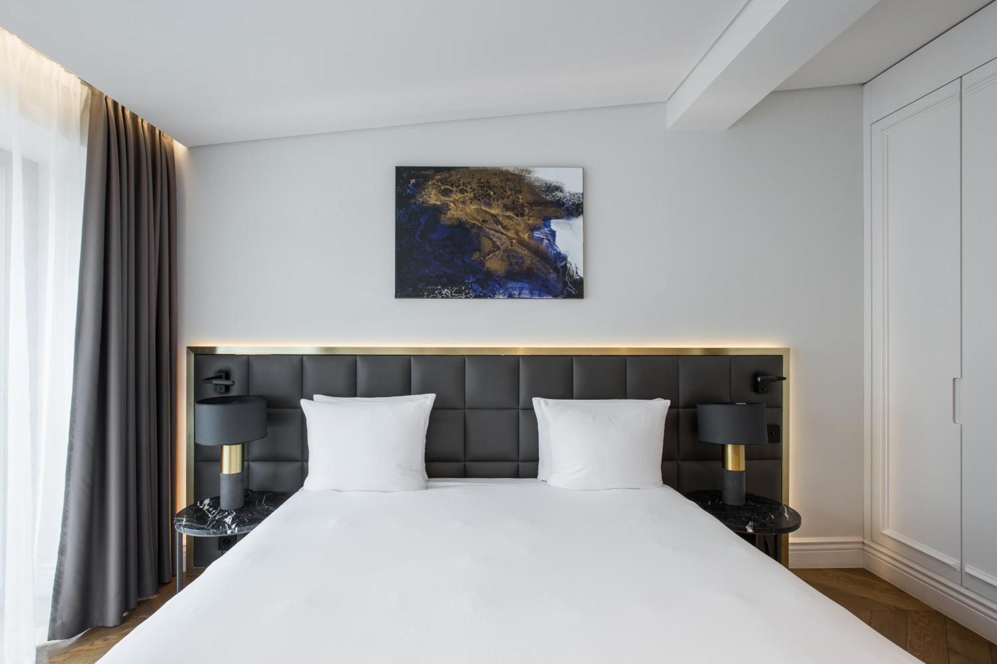 Hotel Pacai, Vilnius, A Member Of Design Hotels Екстериор снимка A bedroom at the hotel