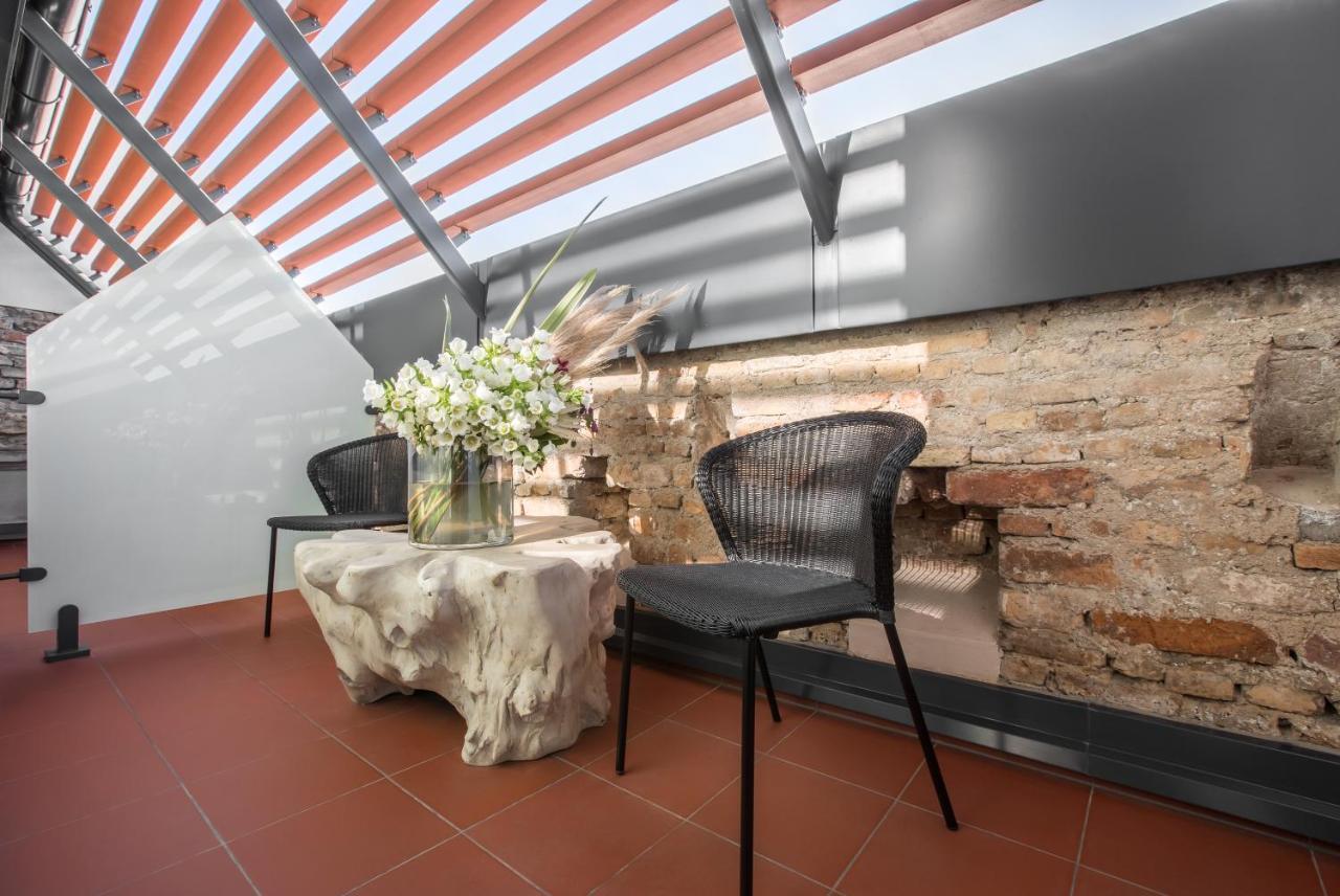 Hotel Pacai, Vilnius, A Member Of Design Hotels Екстериор снимка A balcony