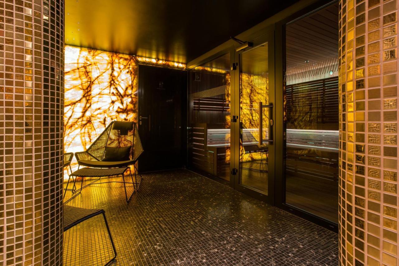 Hotel Pacai, Vilnius, A Member Of Design Hotels Екстериор снимка The interior of the nightclub
