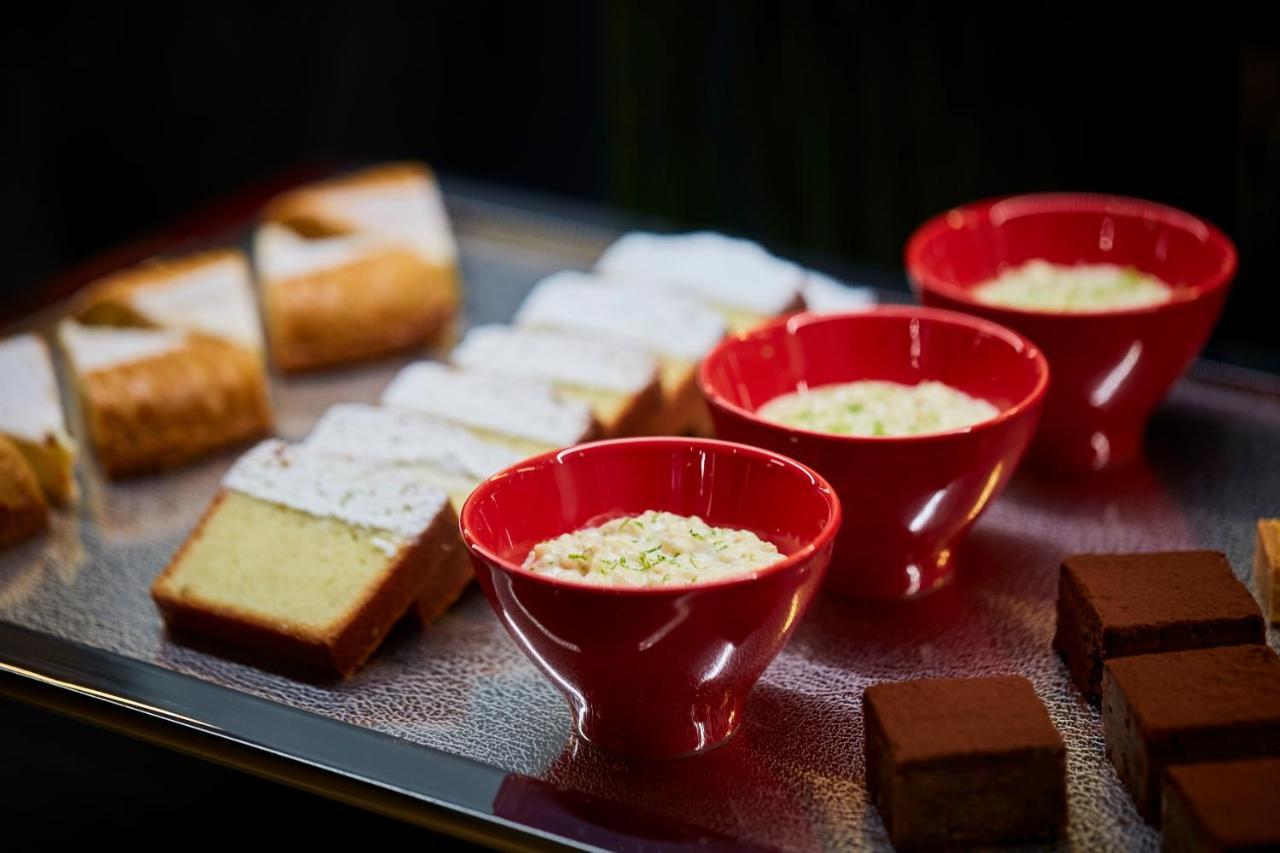 Hotel Pacai, Vilnius, A Member Of Design Hotels Екстериор снимка A selection of Japanese sweets
